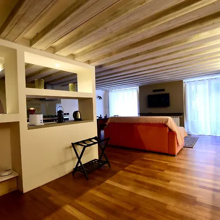 公寓 Luxury Cernaia Di Charme Nel Centro Storico *