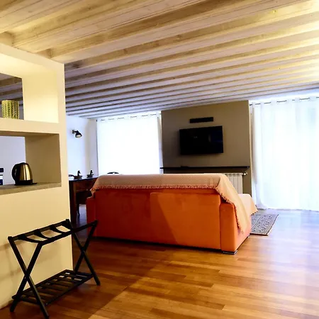 Apartman Luxury Cernaia Di Charme Nel Centro Storico *
