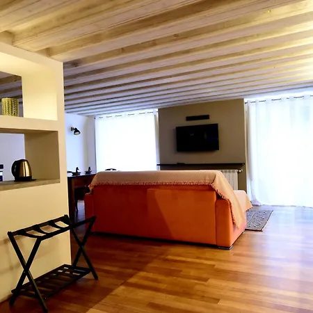 Luxury Cernaia Di Charme Nel Centro Storico Apartman