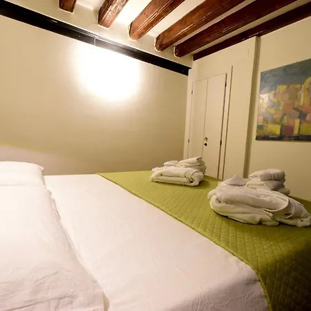 Luxury Cernaia Home Alloggio Di Charme Nel Centro Storico