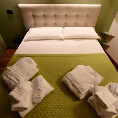 Luxury Cernaia Di Charme Nel Centro Storico 热那亚