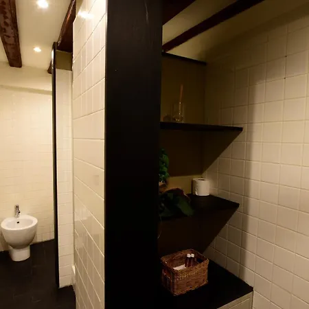 Apartment Luxury Cernaia Home Alloggio Di Charme Nel Centro Storico