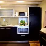 Luxury Cernaia Di Charme Nel Centro Storico * Генуя
