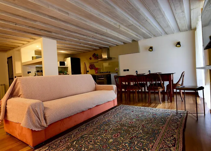 Luxury Cernaia Di Charme Nel Centro Storico * Janov