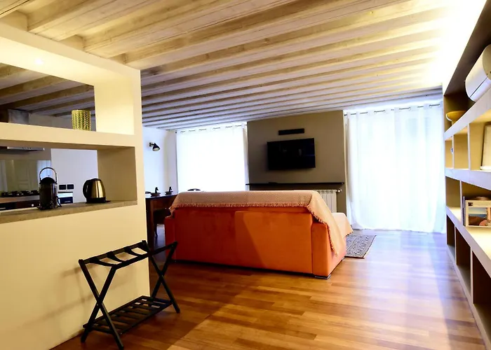 Apartmán Luxury Cernaia Di Charme Nel Centro Storico *