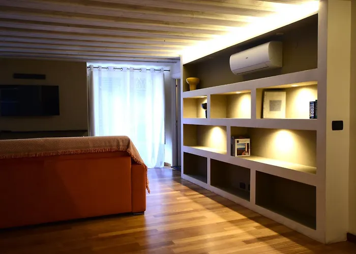 Luxury Cernaia Di Charme Nel Centro Storico Apartmán *