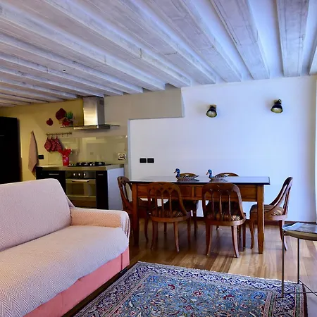 Luxury Cernaia Home Alloggio Di Charme Nel Centro Storico